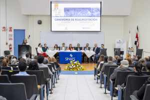 Ceremonia de reacreditación