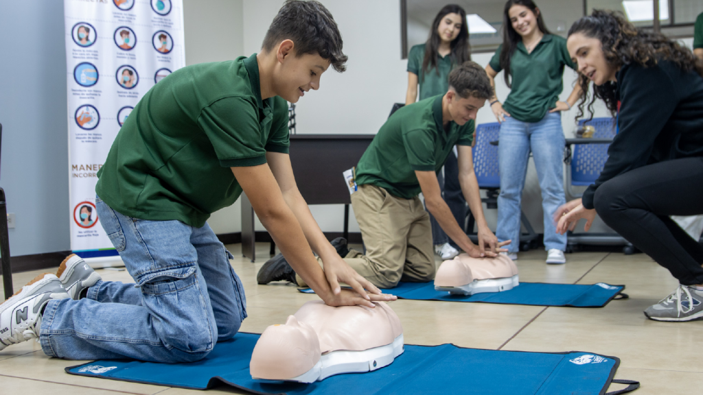Primeros Auxilios Vertical